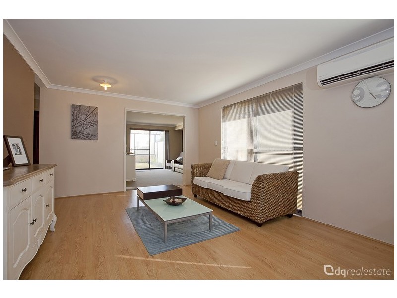 16 Riverlinks Drive, Clarkson WA 6030