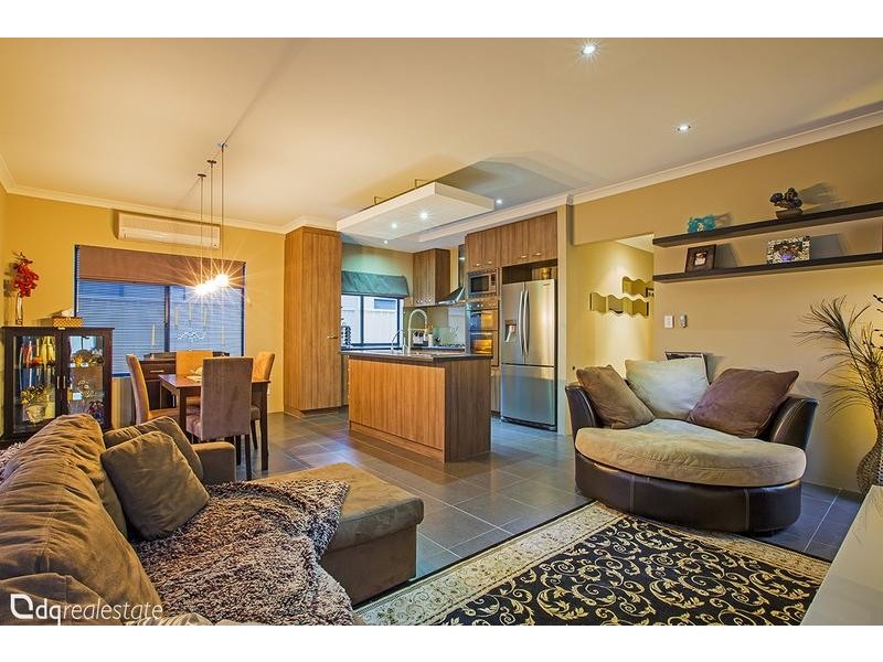 20 Hillsdale Rise, Darch WA 6065