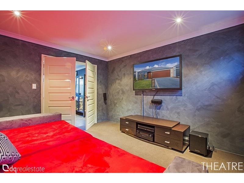 20 Hillsdale Rise, Darch WA 6065