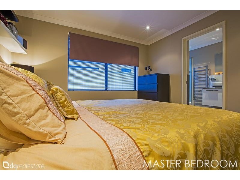 20 Hillsdale Rise, Darch WA 6065