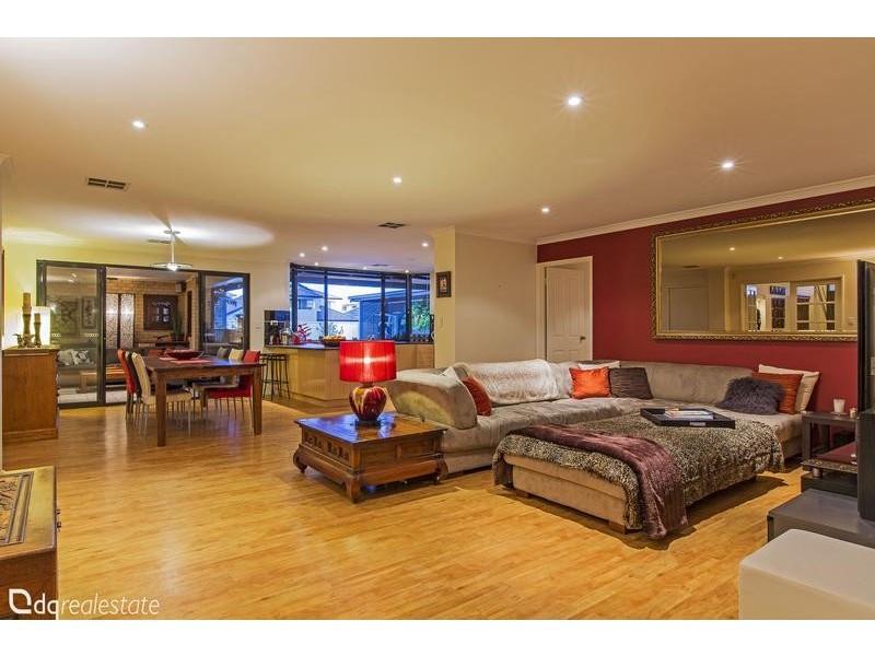 34 Dalecross Avenue, Madeley WA 6065