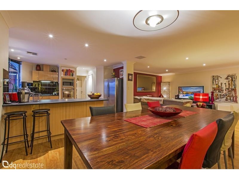 34 Dalecross Avenue, Madeley WA 6065