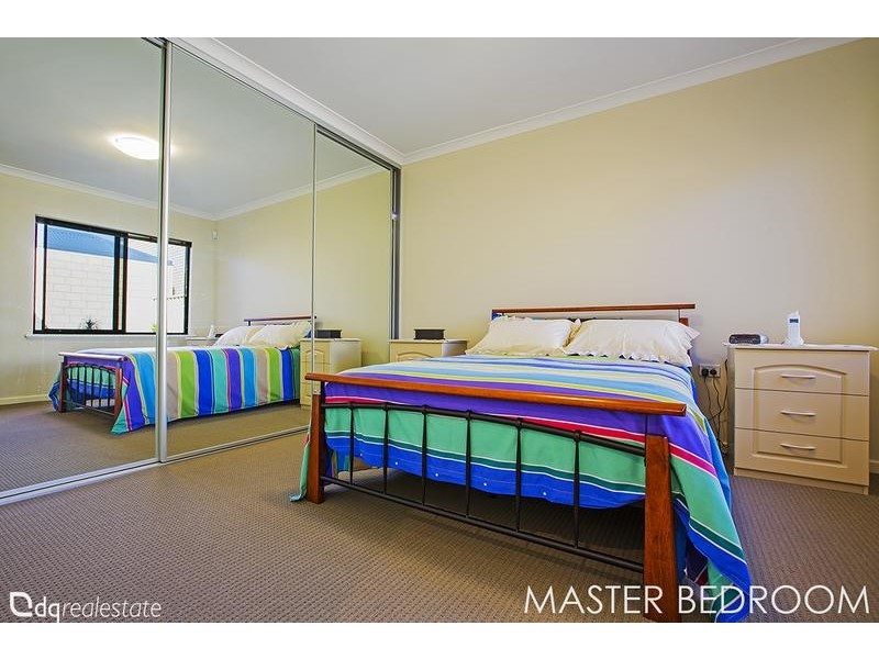 9/243 Timberlane Drive, Woodvale WA 6026