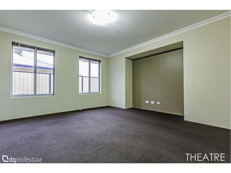 12 Willeroo Chase, Carramar WA 6031