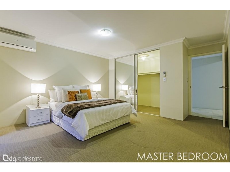 12 Willeroo Chase, Carramar WA 6031