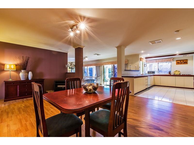 33 Trinity Way, Kingsley WA 6026