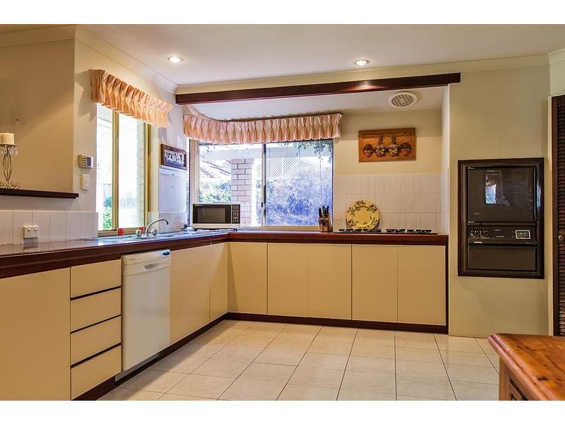 33 Trinity Way, Kingsley WA 6026