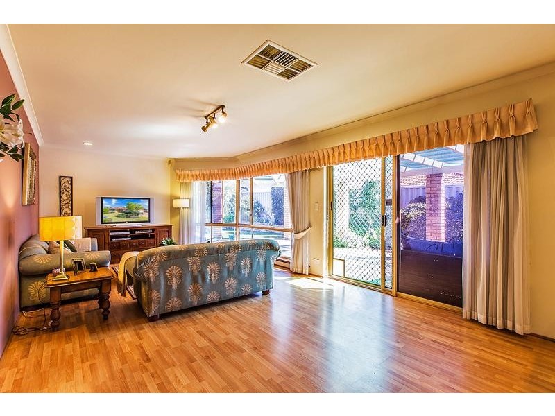 33 Trinity Way, Kingsley WA 6026