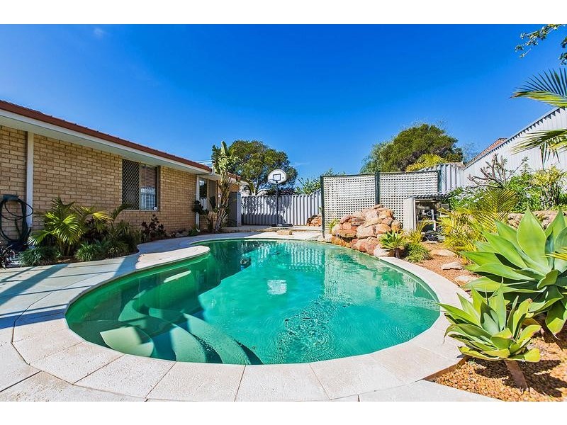 33 Trinity Way, Kingsley WA 6026