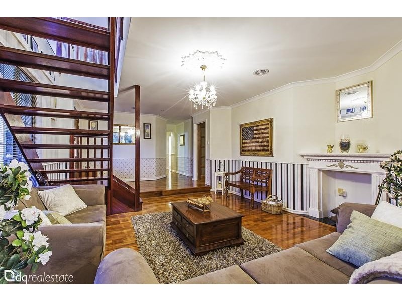 16 Marlandy Court, Woodvale WA 6026