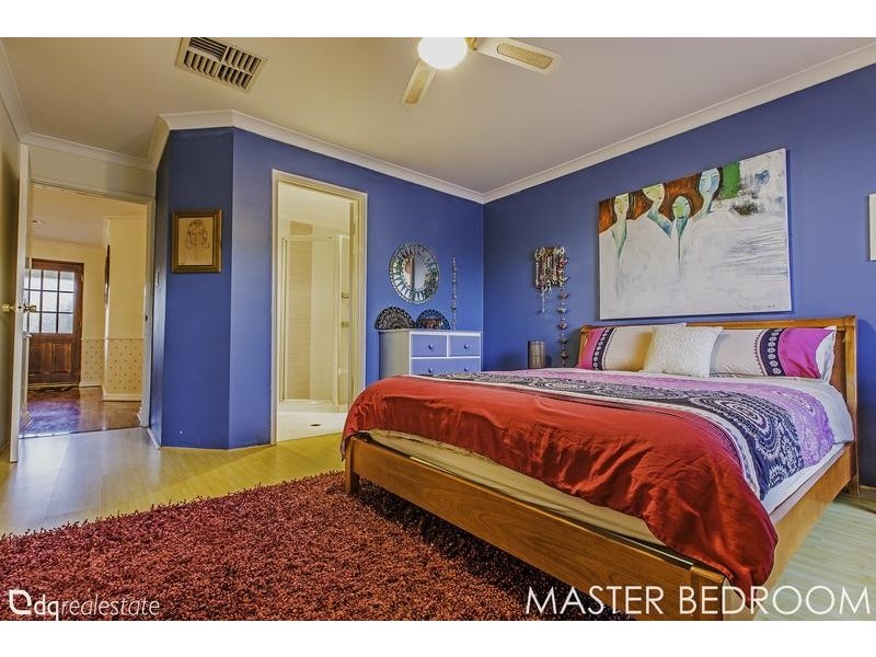 16 Marlandy Court, Woodvale WA 6026