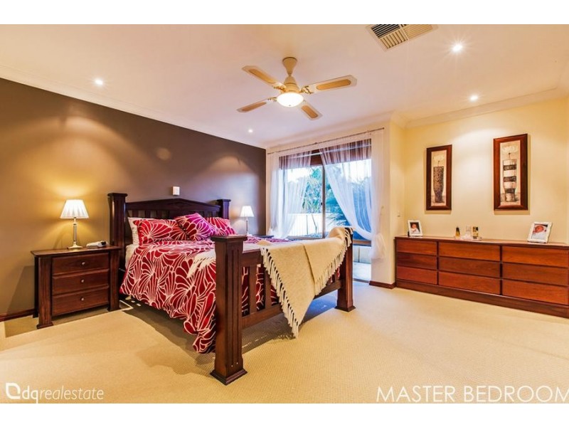 76 Dollis Way, Kingsley WA 6026