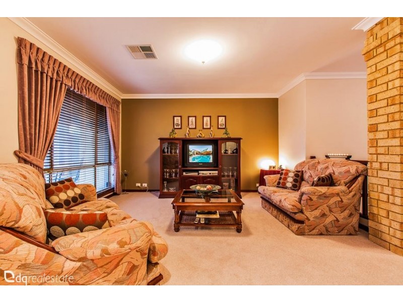 76 Dollis Way, Kingsley WA 6026