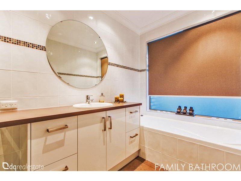 76 Dollis Way, Kingsley WA 6026