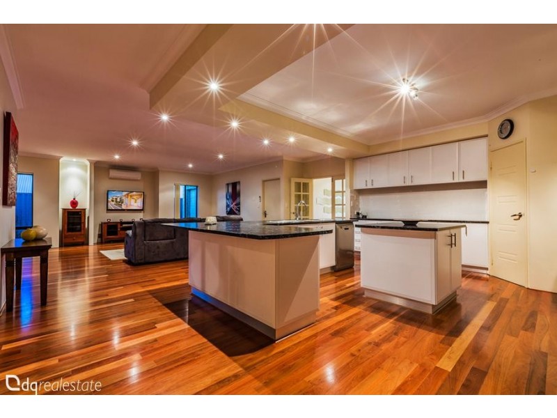 5 Castlebar Way, Darch WA 6065