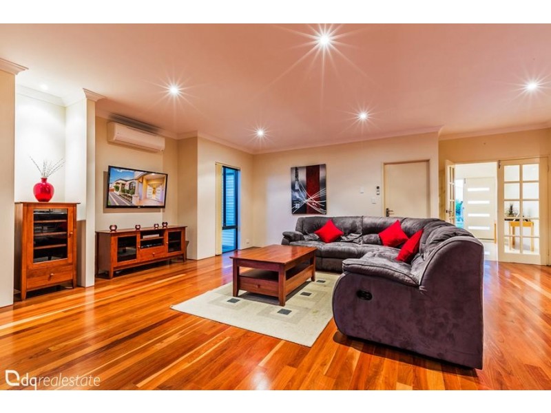 5 Castlebar Way, Darch WA 6065