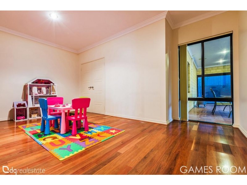 5 Castlebar Way, Darch WA 6065