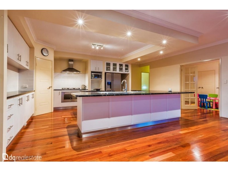 5 Castlebar Way, Darch WA 6065