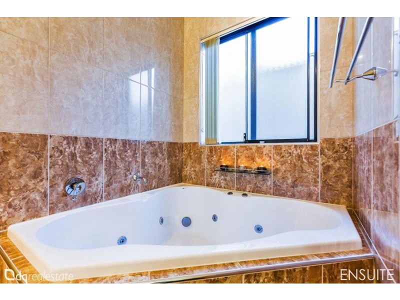 5 Castlebar Way, Darch WA 6065