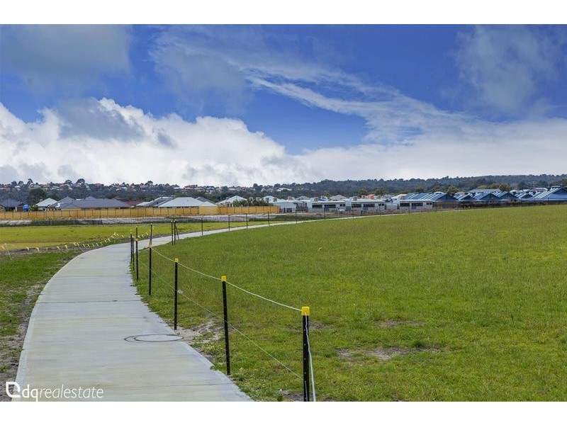 1 Bloomer Lane, Tapping WA 6065