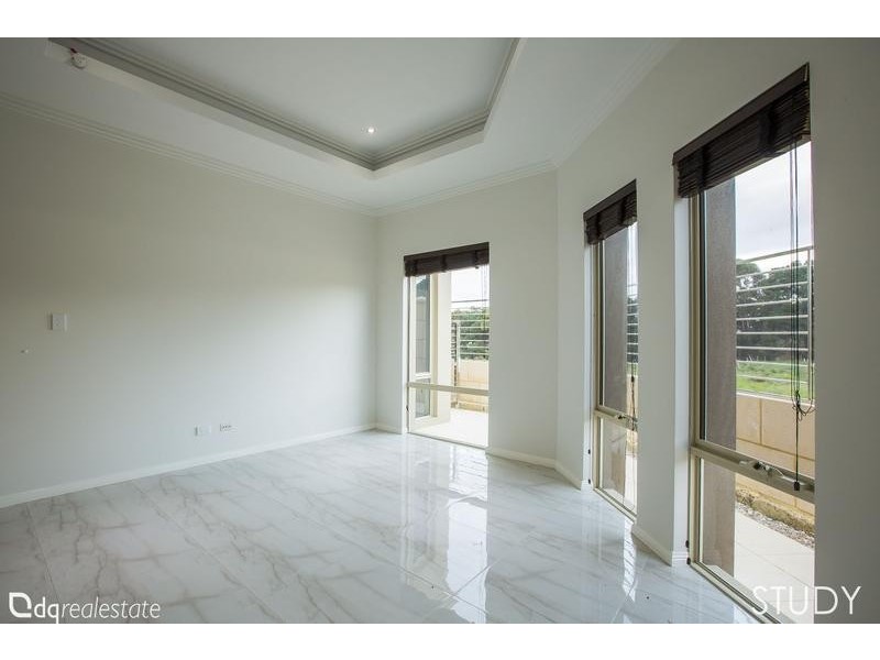 2 Cruiser Turn, Landsdale WA 6065