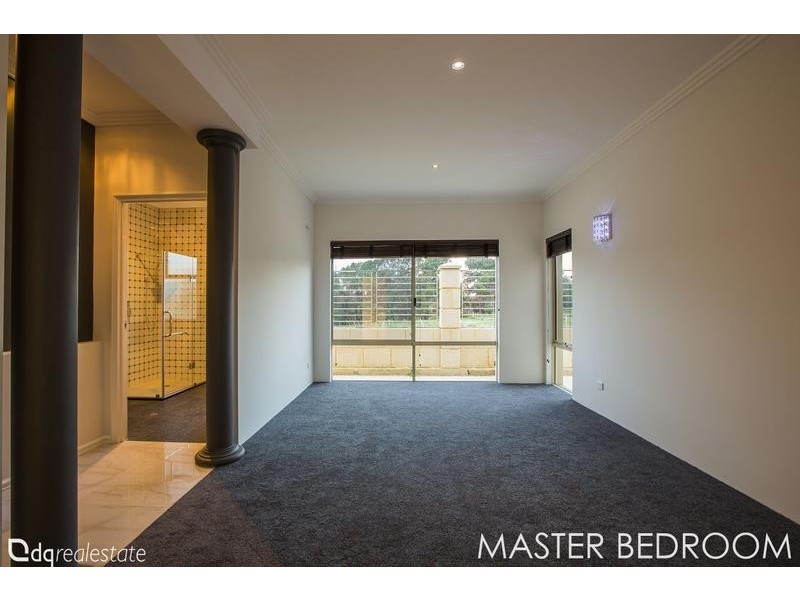 2 Cruiser Turn, Landsdale WA 6065