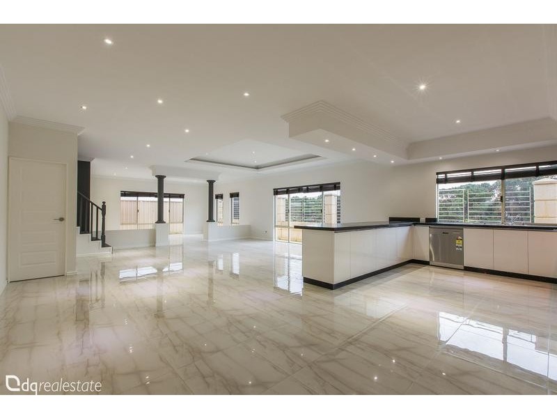 2 Cruiser Turn, Landsdale WA 6065