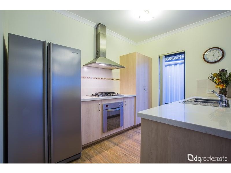 B/25 Steyning Way, Westminster WA 6061