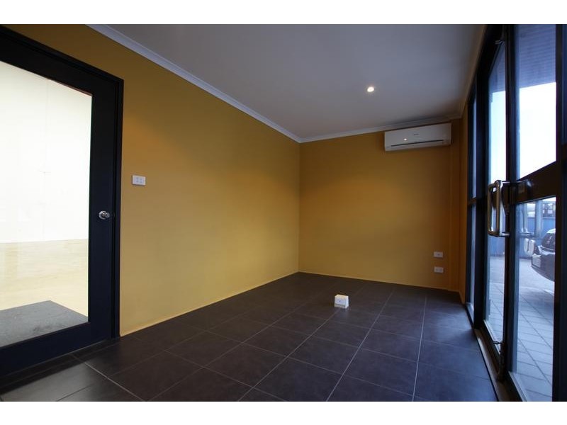 8/84 Distinction Road, Wangara WA 6065