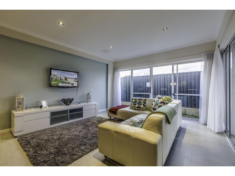 34 Babylon Bend, Landsdale WA 6065