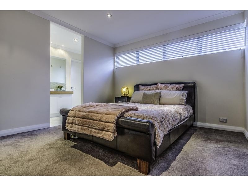 34 Babylon Bend, Landsdale WA 6065