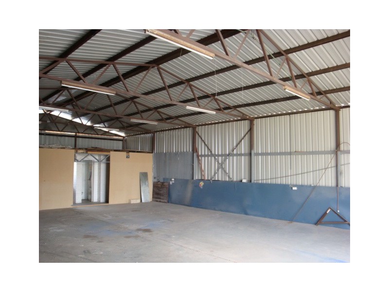 2/220 Gnangara Road, Landsdale WA 6065