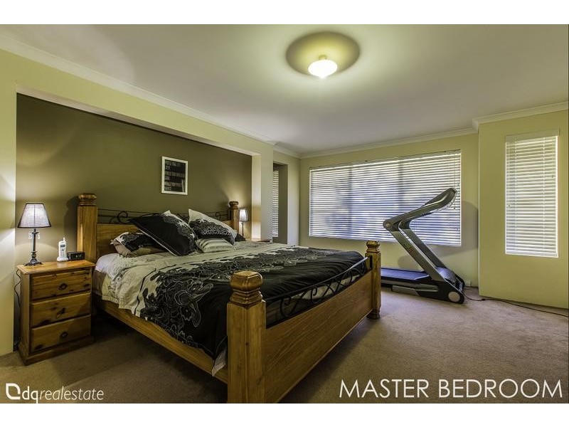 10 Ginsburg Turn, Tapping WA 6065