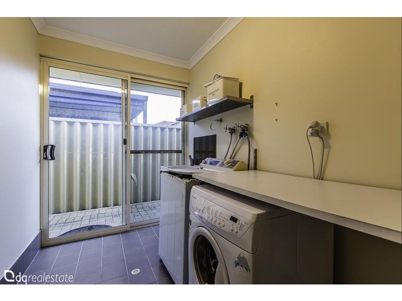 10 Ginsburg Turn, Tapping WA 6065