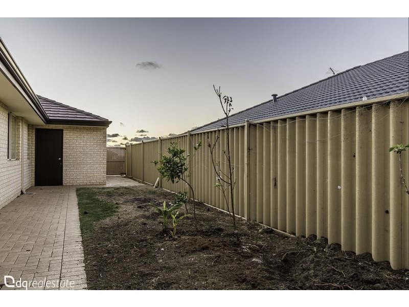 10 Ginsburg Turn, Tapping WA 6065