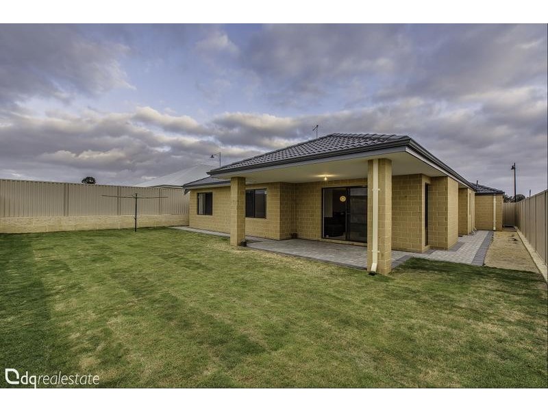 107 Vincent Road, Sinagra WA 6065