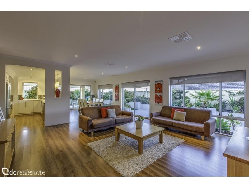 16 Zeppelin Way, Tapping WA 6065