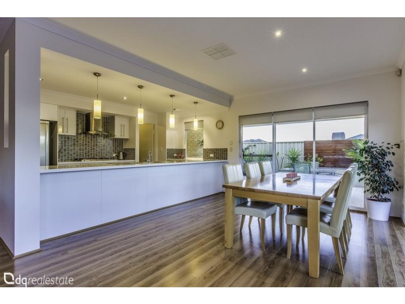 16 Zeppelin Way, Tapping WA 6065