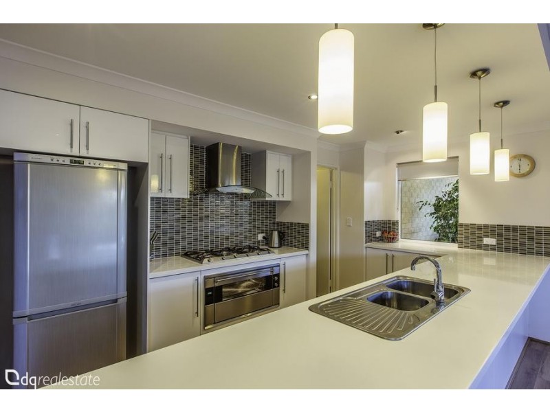 16 Zeppelin Way, Tapping WA 6065