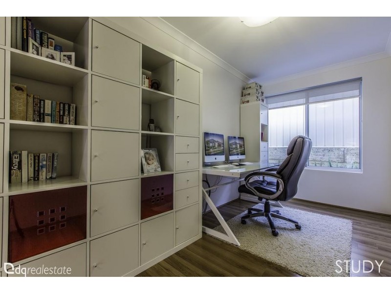 16 Zeppelin Way, Tapping WA 6065