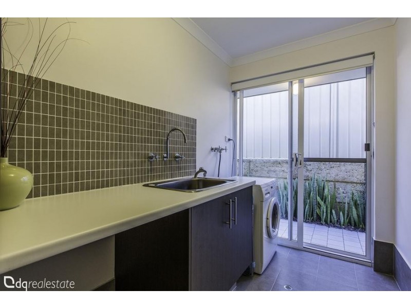 16 Zeppelin Way, Tapping WA 6065