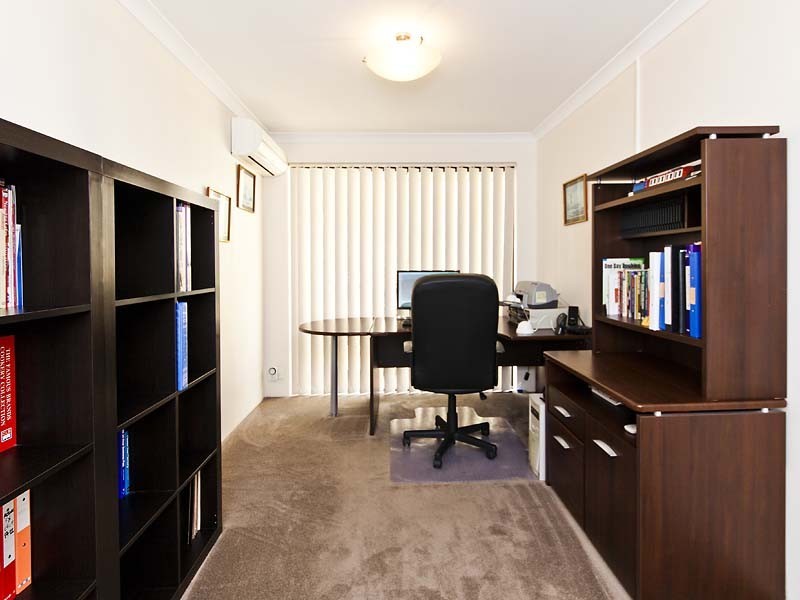 29 Bazille Crescent, Tapping WA 6065