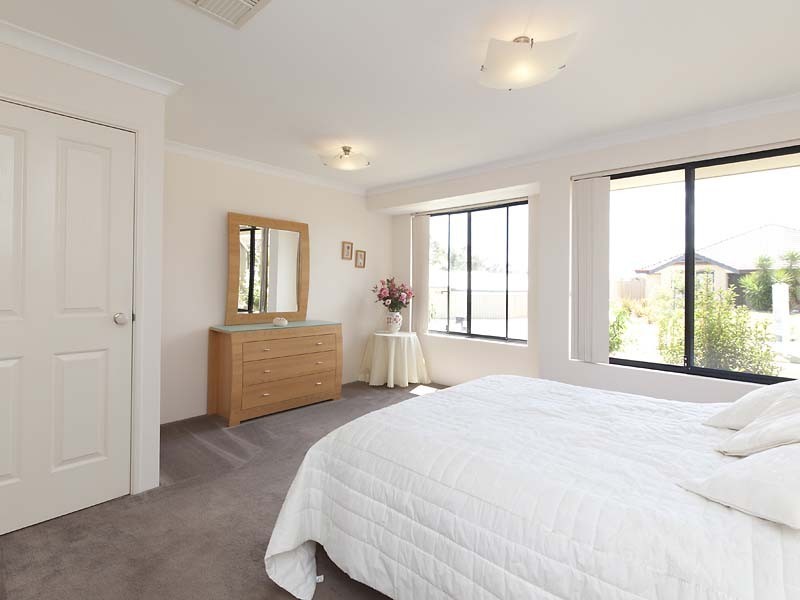 29 Bazille Crescent, Tapping WA 6065