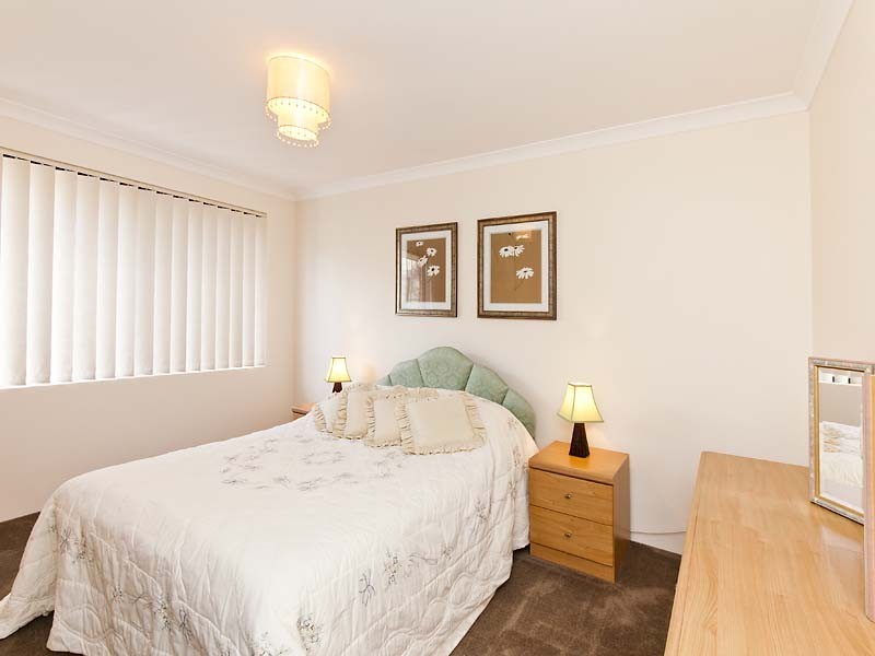 29 Bazille Crescent, Tapping WA 6065