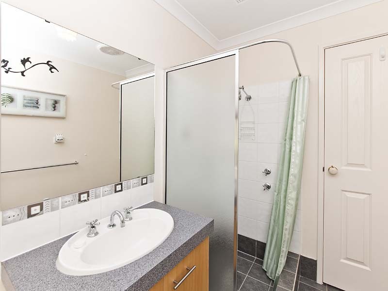 29 Bazille Crescent, Tapping WA 6065