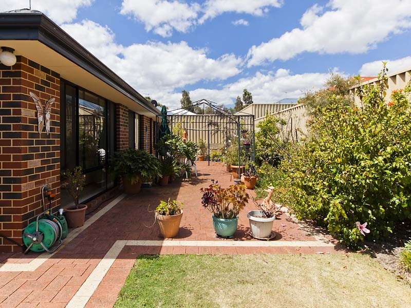 29 Bazille Crescent, Tapping WA 6065