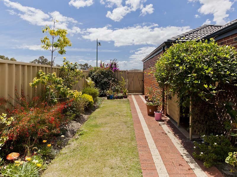 29 Bazille Crescent, Tapping WA 6065