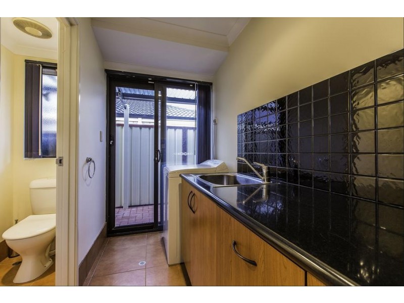 2 Esmerelda Pass, Darch WA 6065