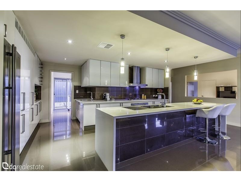 4 Vivante Loop, Landsdale WA 6065