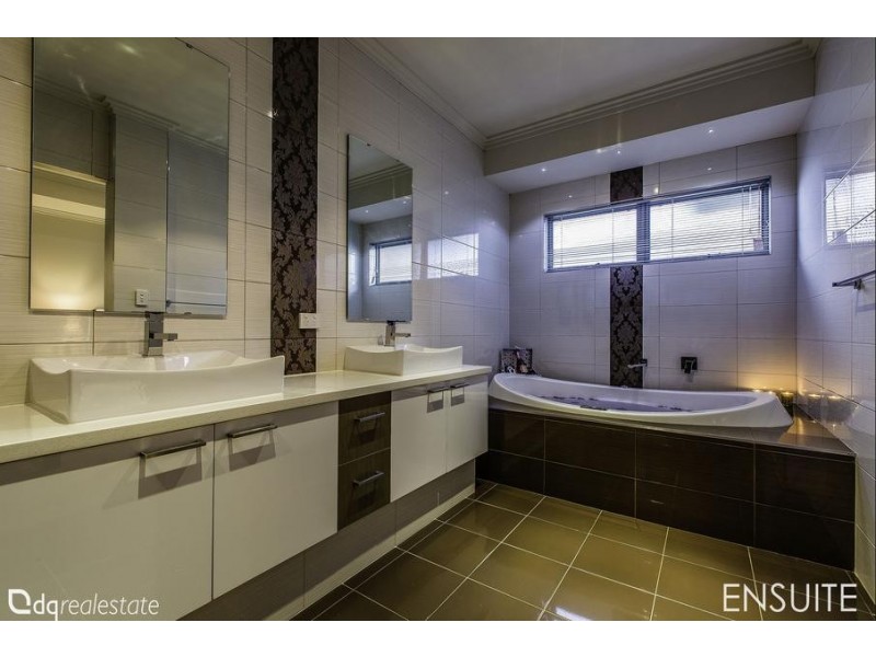 4 Vivante Loop, Landsdale WA 6065